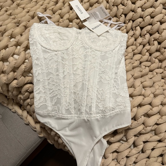 Bardot NWT corset top - Picture 3 of 3